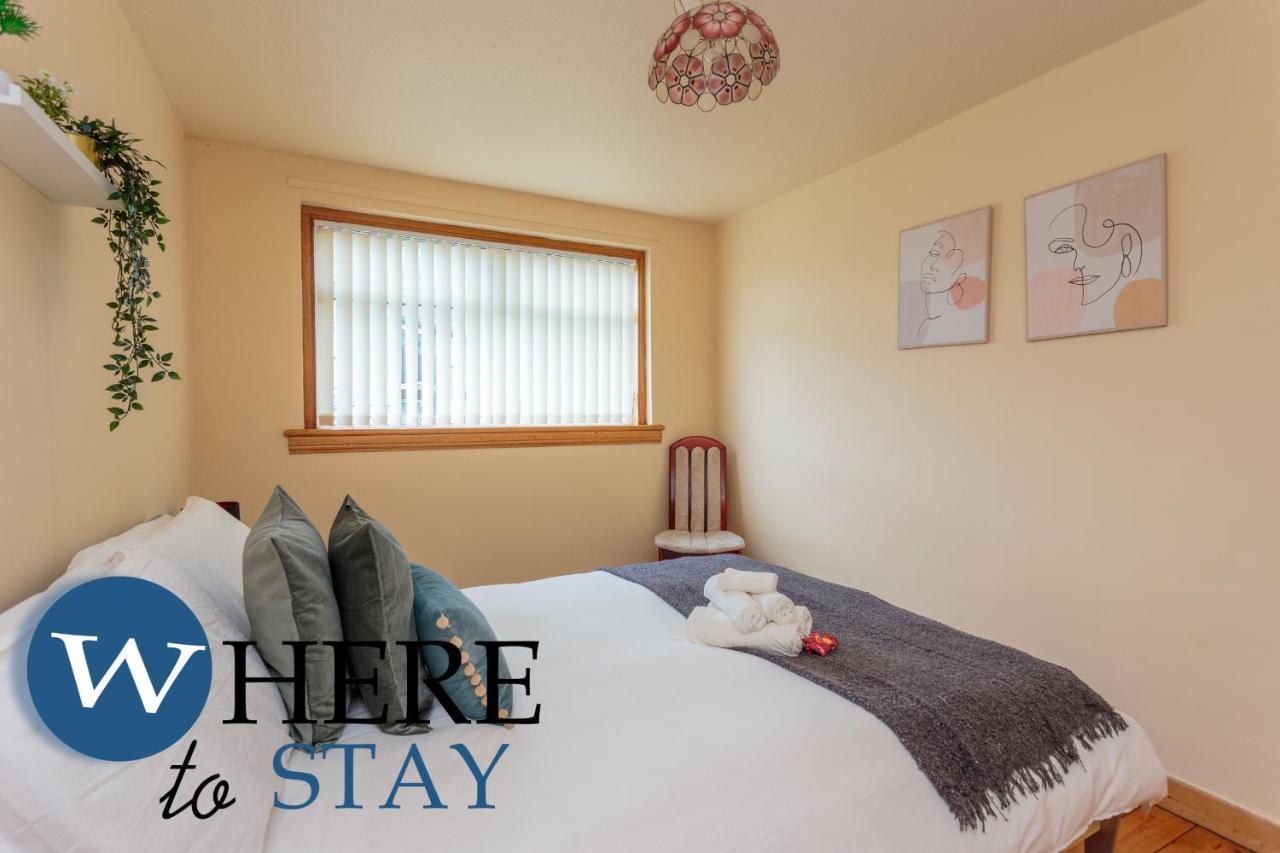 Appartement Lovely By The Hillwood Park-free Parking *