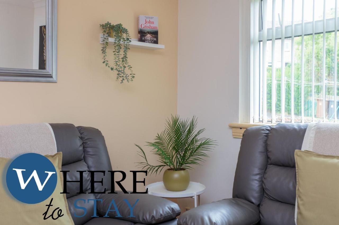 Appartement Lovely By The Hillwood Park-free Parking